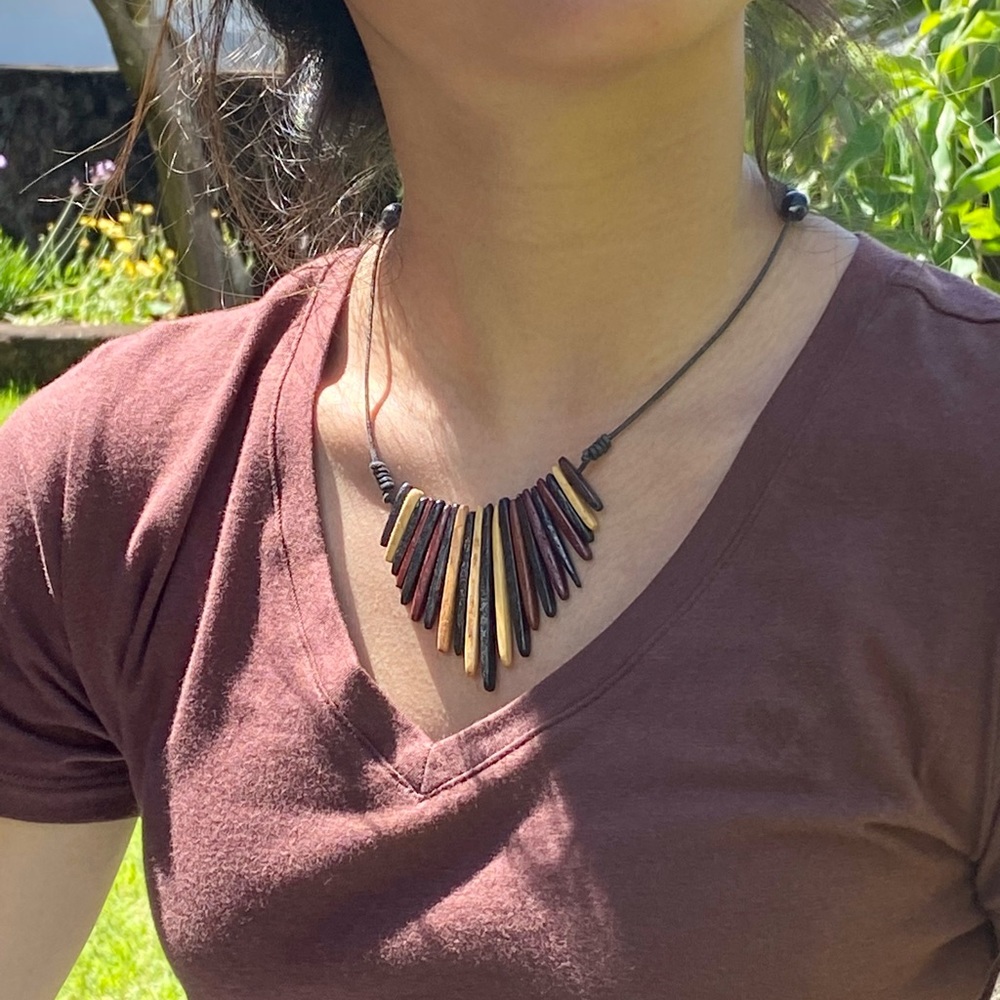 Vintage Wooden Fan V Style Adjustable Choker Necklace
